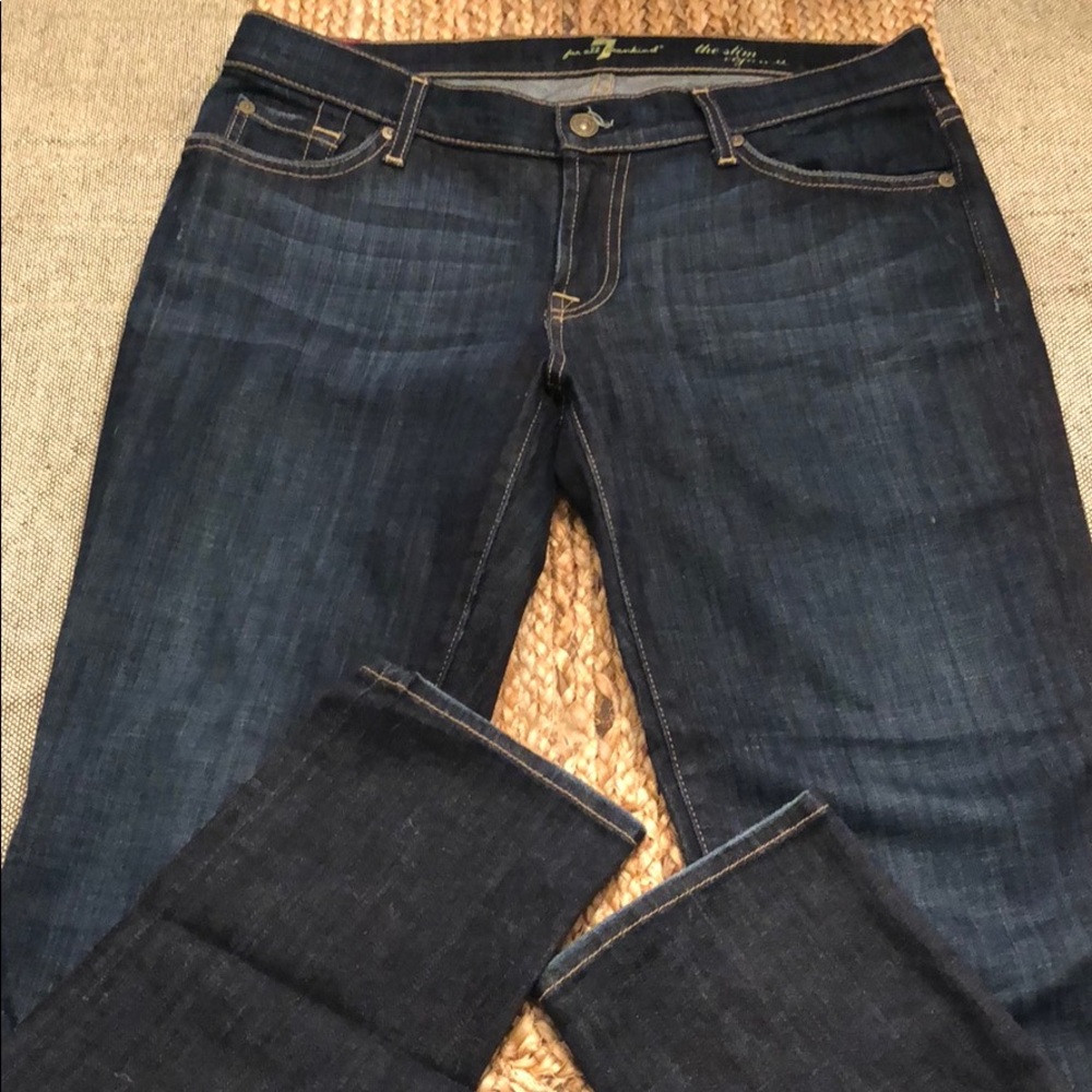 Like New 7FAM Slim Cigarette Jeans size 30